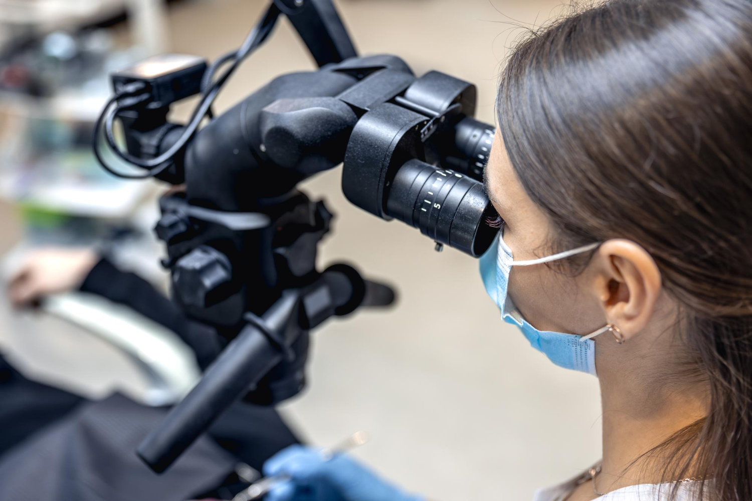 Operating Microscopes In Mundelein